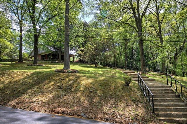 421 Boulevard Heights, Calhoun, GA 30701