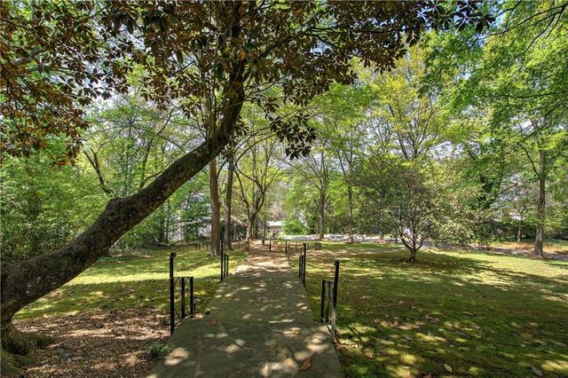 421 Boulevard Heights, Calhoun, GA 30701