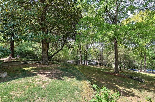 421 Boulevard Heights, Calhoun, GA 30701