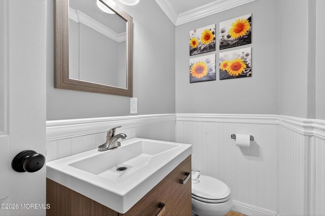 47 E Sedgwick Street, Monroe, NJ 08831