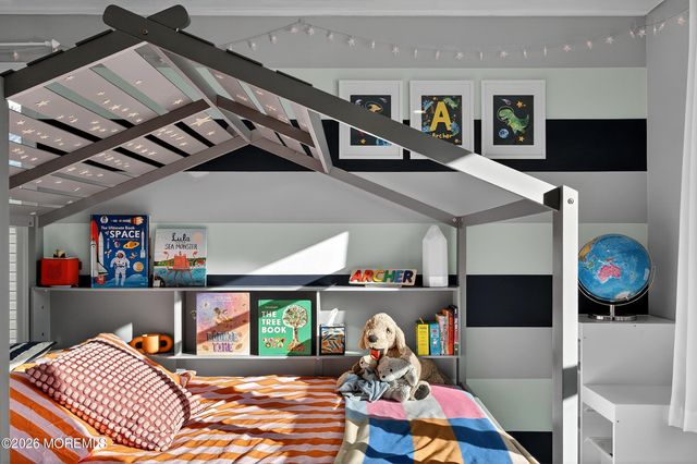 47 E Sedgwick Street, Monroe, NJ 08831