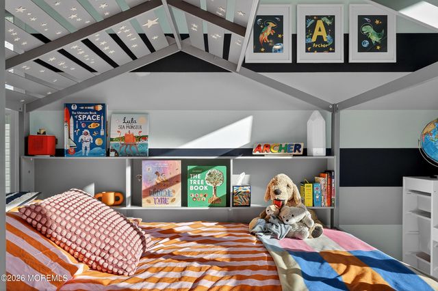 47 E Sedgwick Street, Monroe, NJ 08831