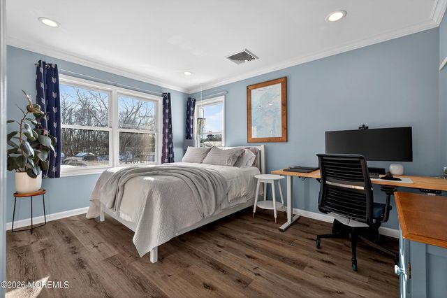 47 E Sedgwick Street, Monroe, NJ 08831