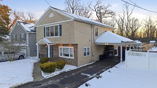 47 E Sedgwick Street, Monroe, NJ 08831