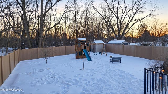 47 E Sedgwick Street, Monroe, NJ 08831