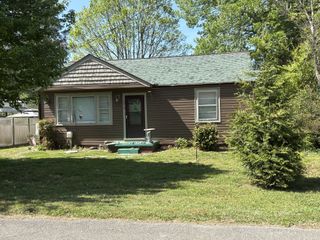 1212 Jones Street, Athens, TN 37303