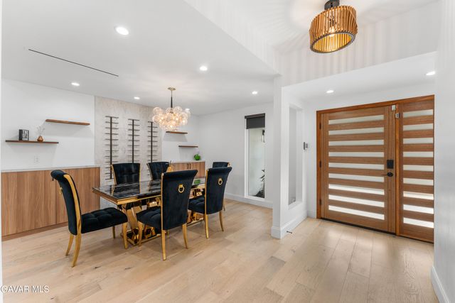 10960 Baton Rouge Avenue, Porter Ranch, CA 91326