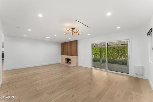 10960 Baton Rouge Avenue, Porter Ranch, CA 91326