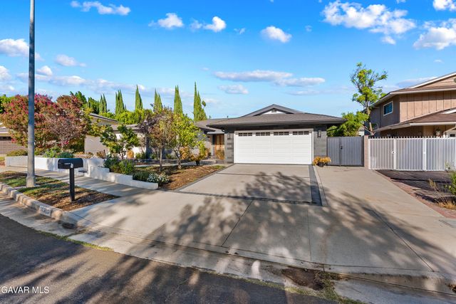 10960 Baton Rouge Avenue, Porter Ranch, CA 91326
