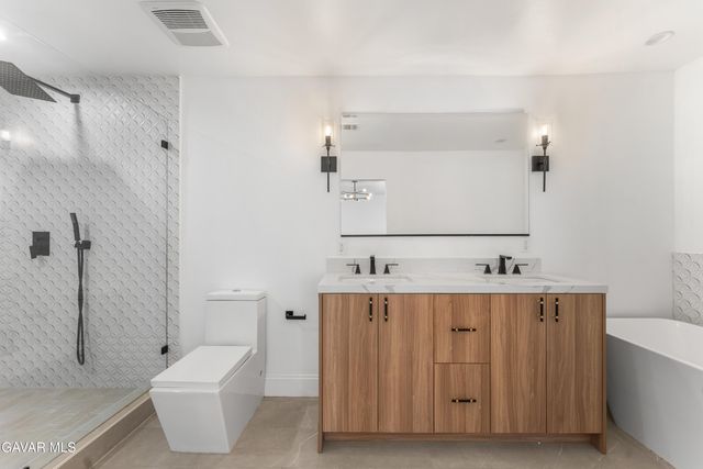 10960 Baton Rouge Avenue, Porter Ranch, CA 91326