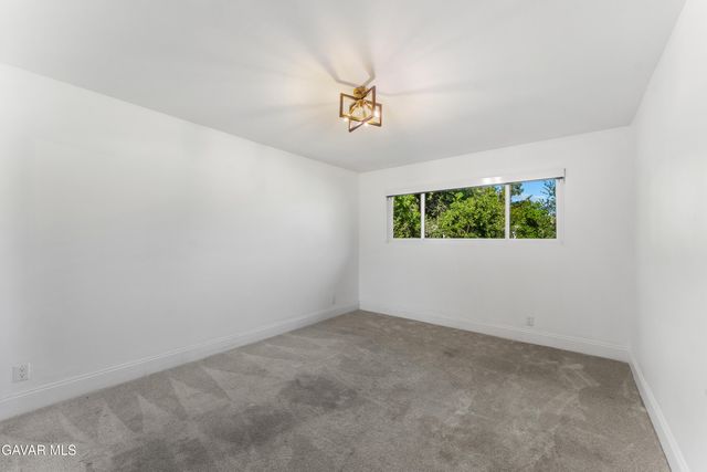 10960 Baton Rouge Avenue, Porter Ranch, CA 91326