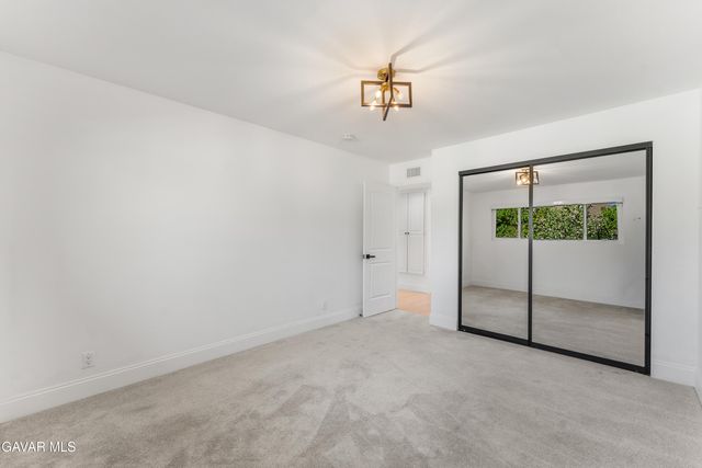 10960 Baton Rouge Avenue, Porter Ranch, CA 91326