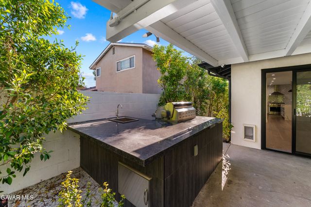 10960 Baton Rouge Avenue, Porter Ranch, CA 91326