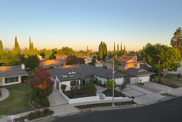 10960 Baton Rouge Avenue, Porter Ranch, CA 91326