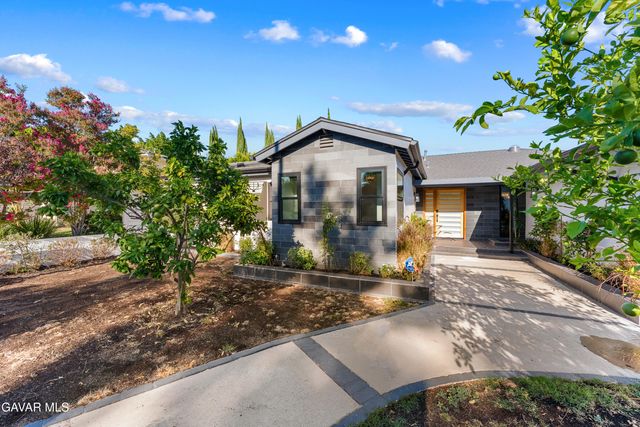 10960 Baton Rouge Avenue, Porter Ranch, CA 91326