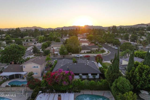 10960 Baton Rouge Avenue, Porter Ranch, CA 91326