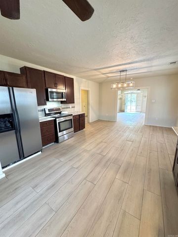 107 Archwood Street, Hot Springs, AR 71901