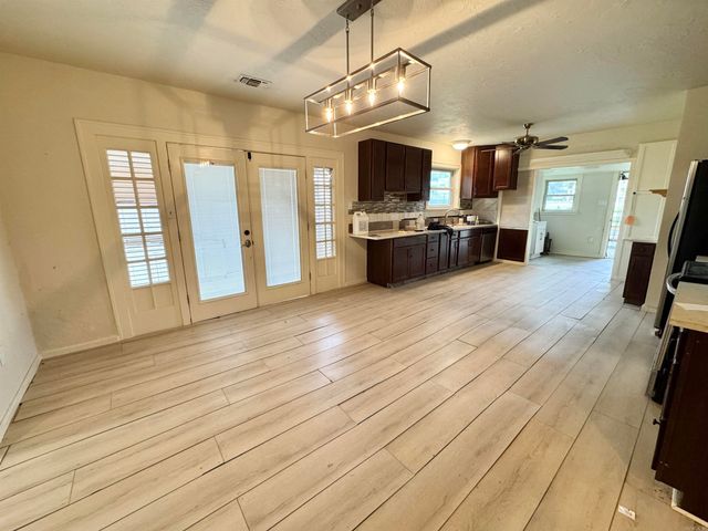 107 Archwood Street, Hot Springs, AR 71901