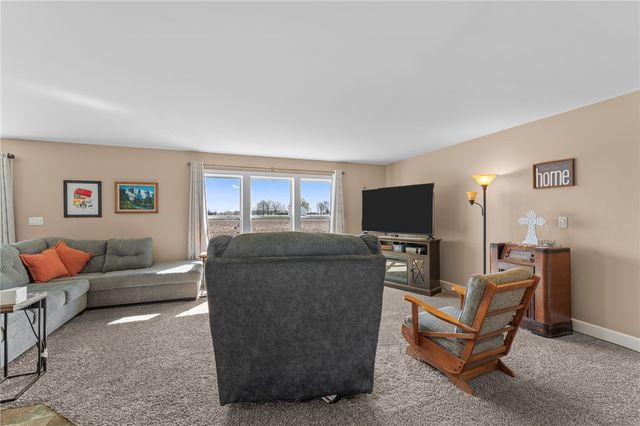 1706 Applejack Drive, Wapakoneta, OH 45895