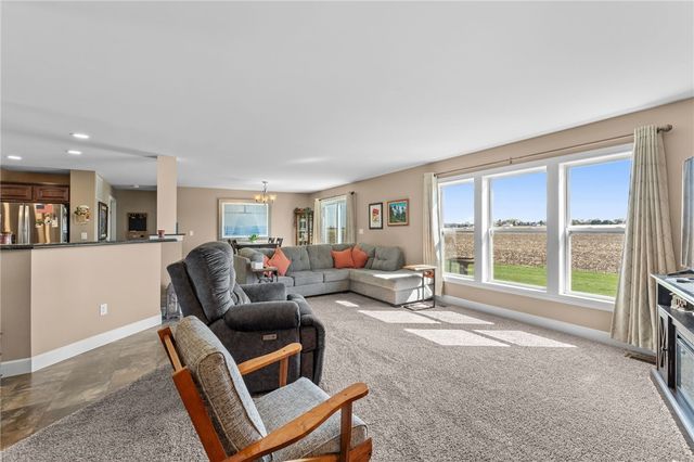 1706 Applejack Drive, Wapakoneta, OH 45895