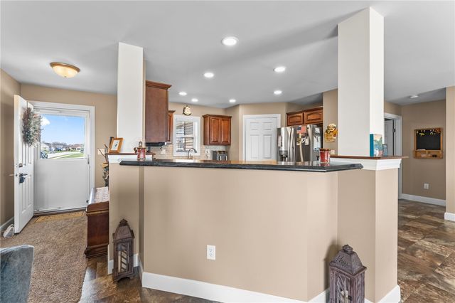 1706 Applejack Drive, Wapakoneta, OH 45895