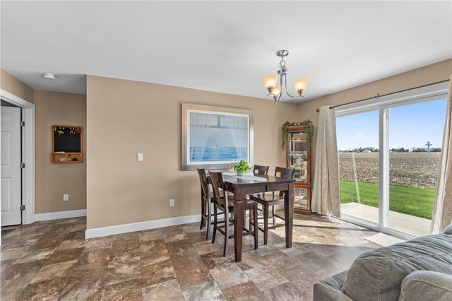 1706 Applejack Drive, Wapakoneta, OH 45895