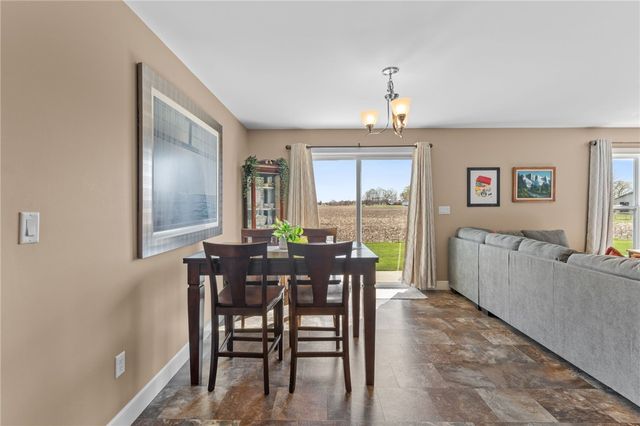 1706 Applejack Drive, Wapakoneta, OH 45895