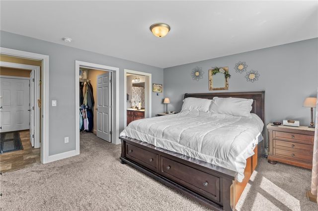 1706 Applejack Drive, Wapakoneta, OH 45895