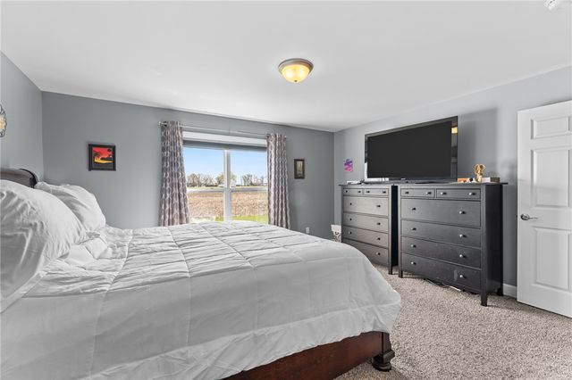 1706 Applejack Drive, Wapakoneta, OH 45895