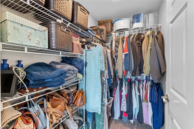 1706 Applejack Drive, Wapakoneta, OH 45895