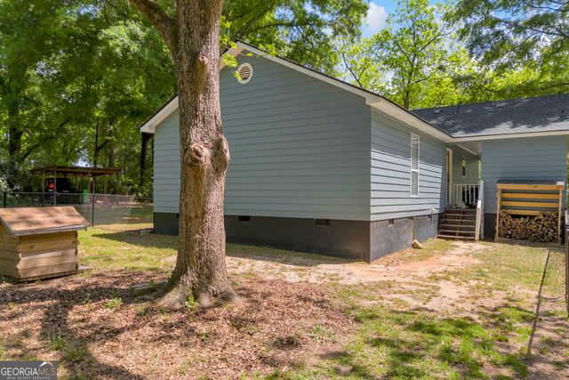 391 Cemetery Street, Shady Dale, GA 31085