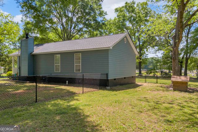 391 Cemetery Street, Shady Dale, GA 31085