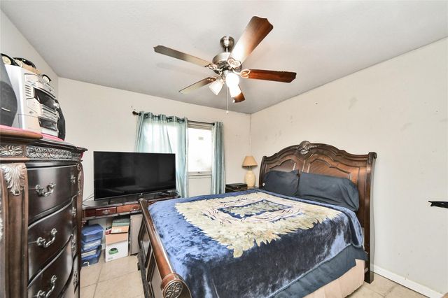 12026 Sela Ln, Houston, TX 77072