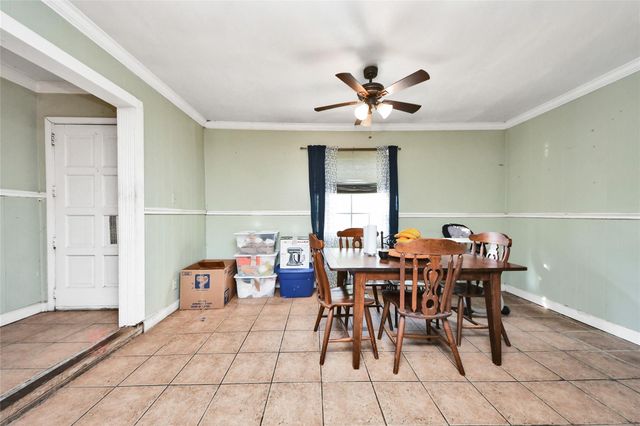 12026 Sela Ln, Houston, TX 77072