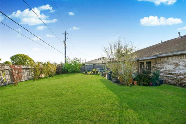 12026 Sela Ln, Houston, TX 77072