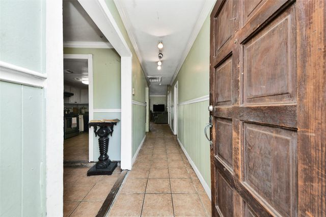 12026 Sela Ln, Houston, TX 77072