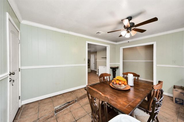 12026 Sela Ln, Houston, TX 77072