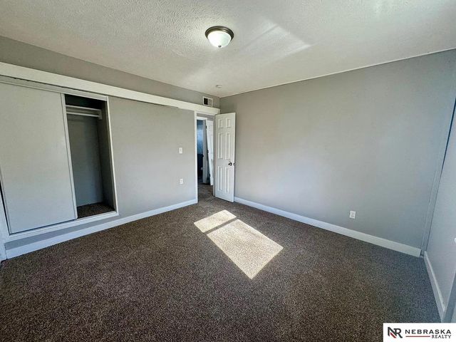 3910 Worthington Avenue, Lincoln, NE 68502