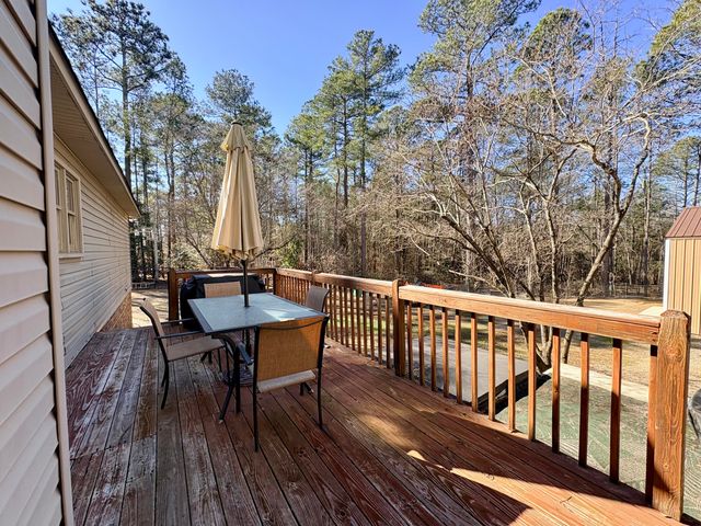 250 Dixieland Trail, Batesburg-leesville, SC 29070