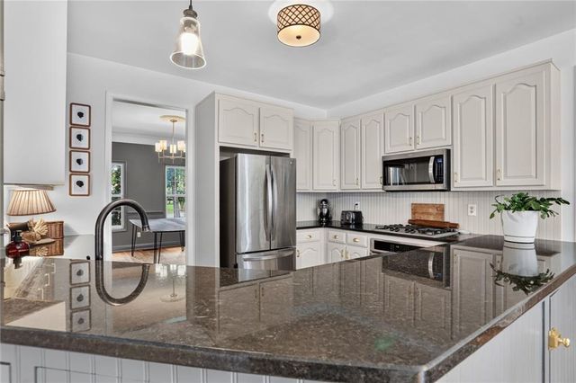 170 Nix Court, Fayetteville, GA 30214