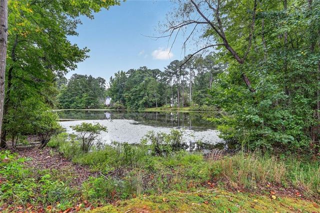 170 Nix Court, Fayetteville, GA 30214
