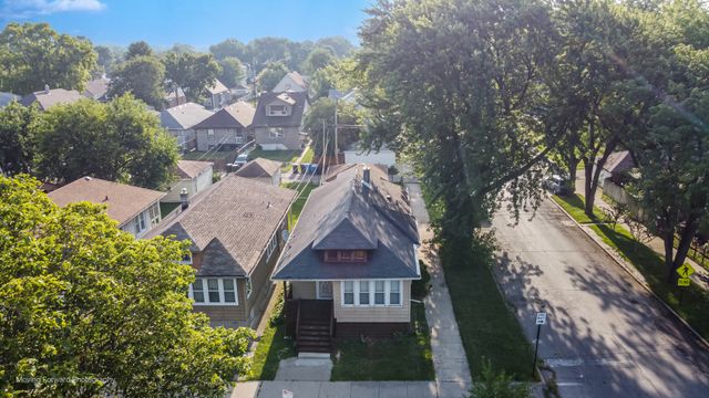 10059 S Lafayette Avenue, Chicago, IL 60628
