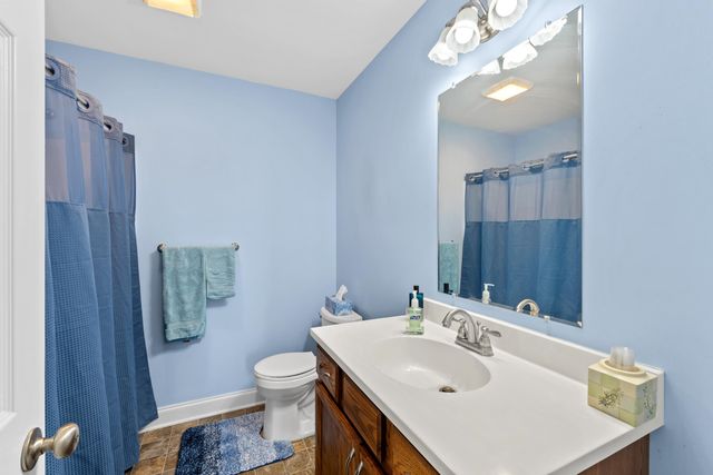 809 CARSON CIR, Grottoes, VA 24441