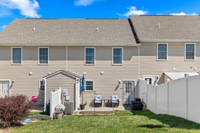 809 CARSON CIR, Grottoes, VA 24441