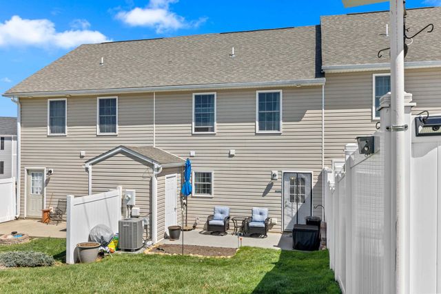 809 CARSON CIR, Grottoes, VA 24441