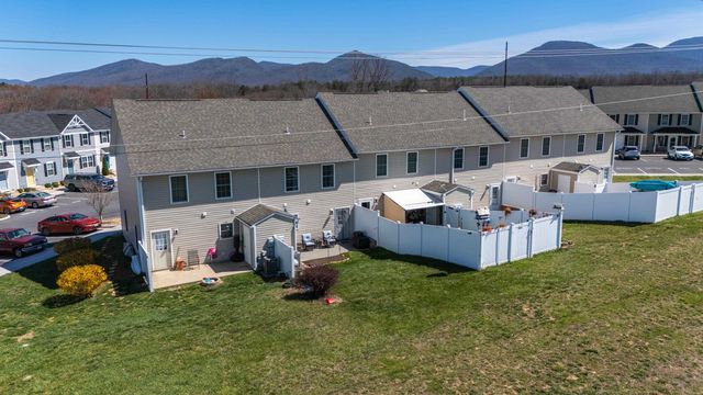 809 CARSON CIR, Grottoes, VA 24441