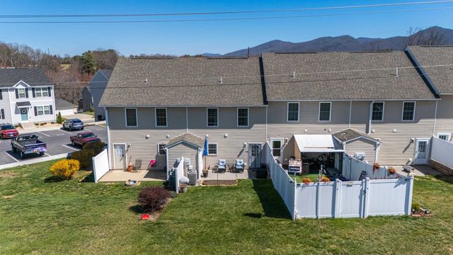 809 CARSON CIR, Grottoes, VA 24441