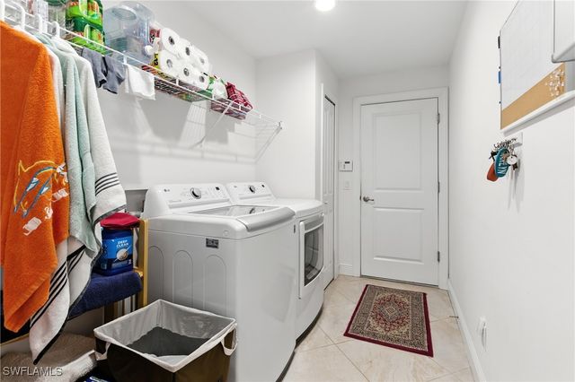 176 Venus Cay, Naples, FL 34114