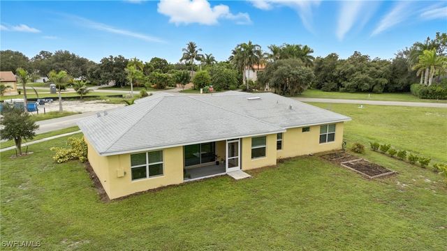 176 Venus Cay, Naples, FL 34114