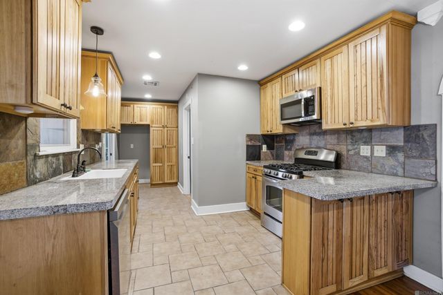 6061 Evans St, Baton Rouge, LA 70806